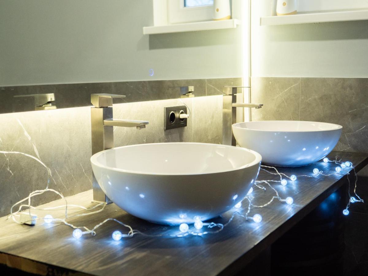 D - Hostel Ирпень Экстерьер фото